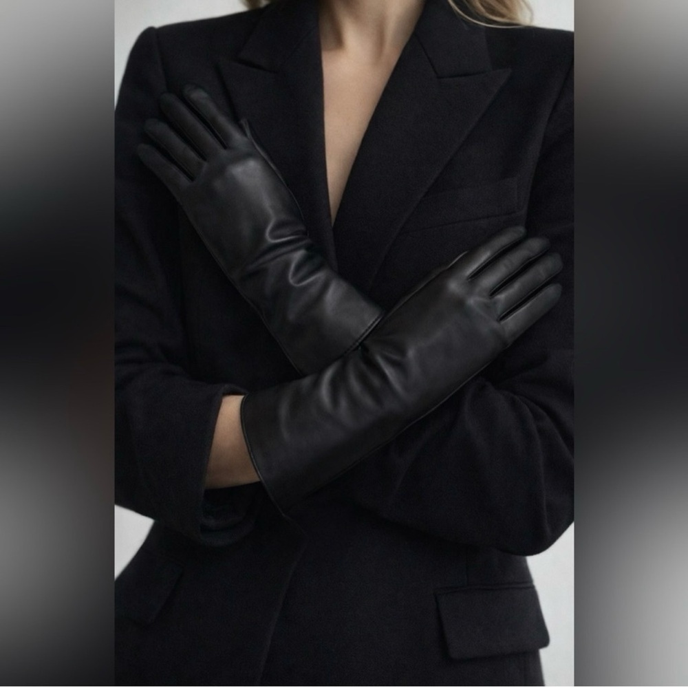 Christian Dior Black Leather Gloves